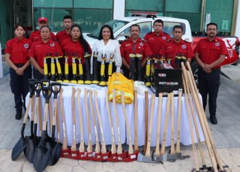 Blanca Merari entrega vehículos oficiales a Bomberos, Protección Civil e Instituto de la Mujer