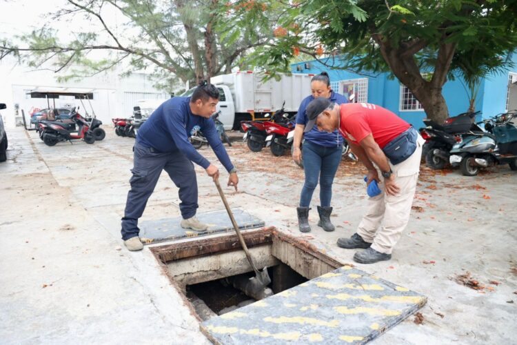 Intensifica gobierno de Isla Mujeres trabajos preventivos ante la temporada de lluvias