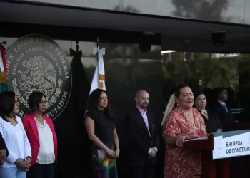 INE entrega en San Lázaro constancias de mayoría a diputados