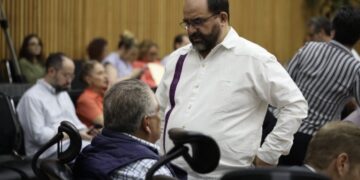 Pide el PRD apertura de paquetes electorales minutos de perder su registro