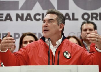 El PRI se juega la vida si permanece Alejandro Moreno, asegura Dulce María Sauri