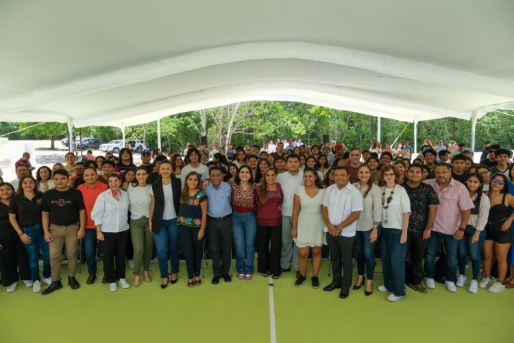 Mara Lezama entrega nueva infraestructura en UAQROO Playa del Carmen