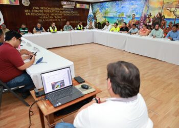 Informa Atenea Gómez plan de acción ante cercanía del huracán Beryl a costas de Quintana Roo