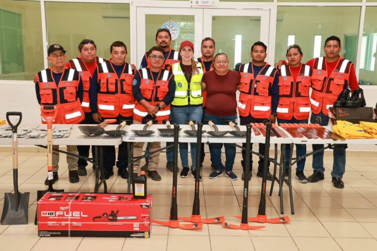 Fortalece el Gobierno Municipal de Isla Mujeres a Protección Civil de Zona Continental