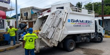 Se normaliza el servicio de recolección de basura en Isla Mujeres