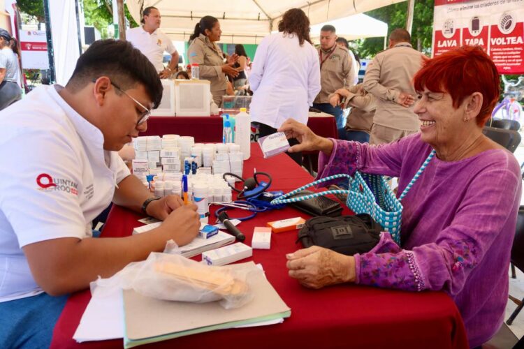 Lleva “Caravana del Bienestar” servicios y tramites gratuitos a la población de atención prioritaria de Puerto Morelos