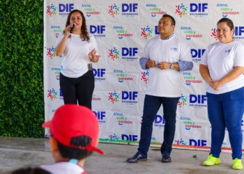 Arrancan cursos de verano en Playa del Carmen