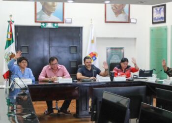 Convoca Comisión Permanente a un tercer período extraordinario de sesiones