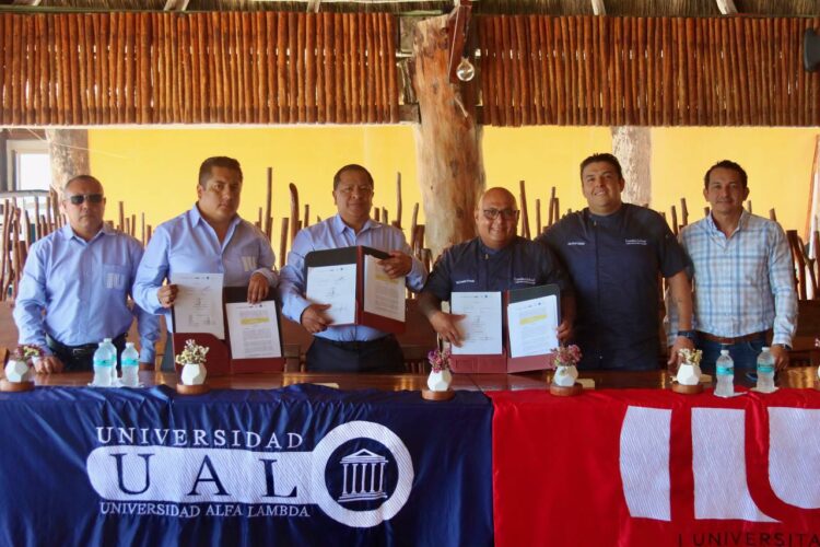 Atestigua Ayuntamiento de Puerto Morelos convenio de colaboración universidades y la Canirac