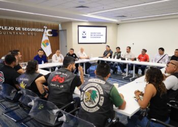Motociclistas y autoridades se reúnen en Quintana Roo para analizar reformas a la Ley de Movilidad