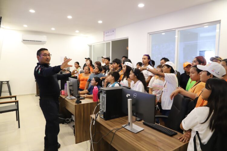 Promueve Gobierno Municipal proximidad social con las juventudes isleñas