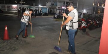Realizan brigada especial de limpieza para mejorar imagen urbana en Isla Mujeres
