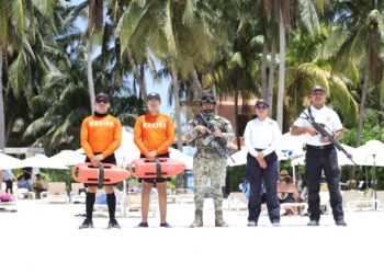 Refuerza gobierno municipal el Operativo Vacacional de Verano en Isla Mujeres