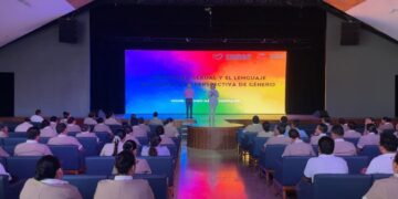 Imparten en Puerto Morelos conferencia sobre lenguaje inclusivo con perspectiva de género