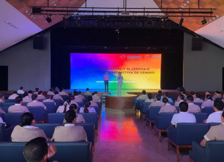 Imparten en Puerto Morelos conferencia sobre lenguaje inclusivo con perspectiva de género
