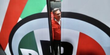 Amaga Alejandro Moreno con expulsar del PRI a ex dirigentes opositores a su gestión