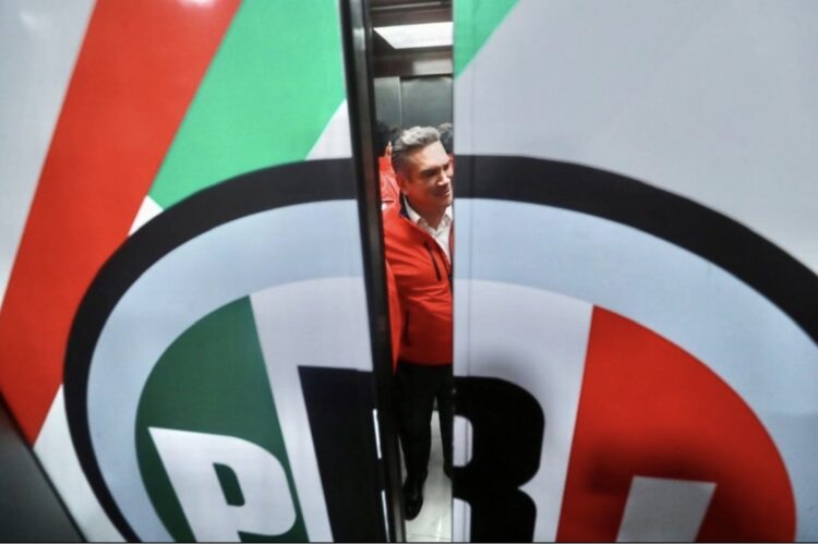 Amaga Alejandro Moreno con expulsar del PRI a ex dirigentes opositores a su gestión