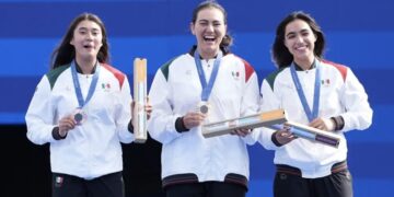 AMLO felicita a mexicanas que obtuvieron bronce en tiro con arco