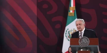 AMLO convoca a Trump y Biden a comprometerse a regular venta de armas