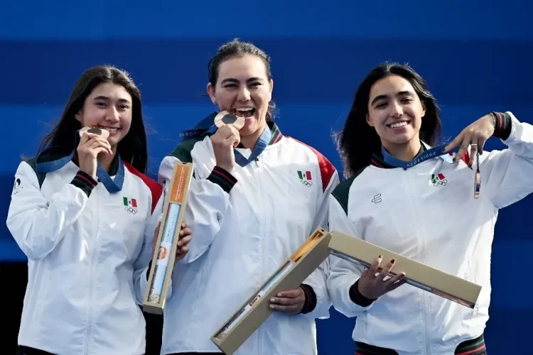 Ganan mexicanas primera medalla de bronce en tiro con arco femenil