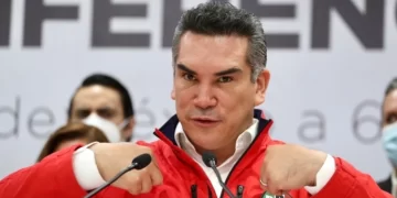 Alejandro Moreno acelera el proceso para reelegirse