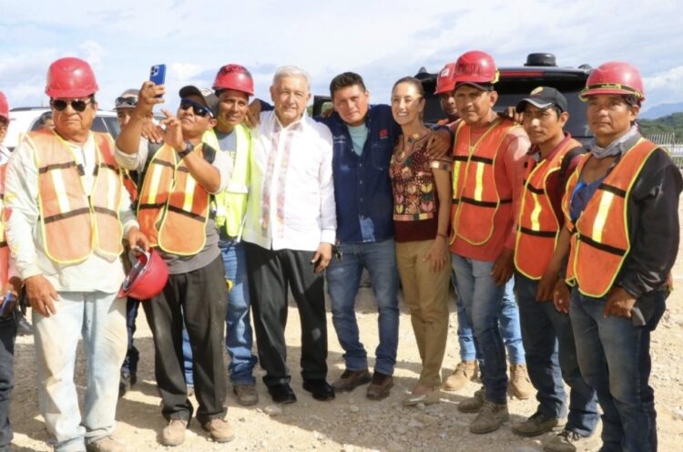 Pronto llegará la paz a zona de La Concordia, asegura AMLO