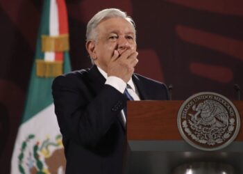 Relación con Embajada de EE.UU., en pausa luego de declaraciones de Ken Salazar: AMLO