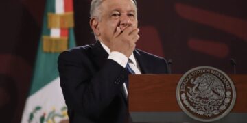 Relación con Embajada de EE.UU., en pausa luego de declaraciones de Ken Salazar: AMLO