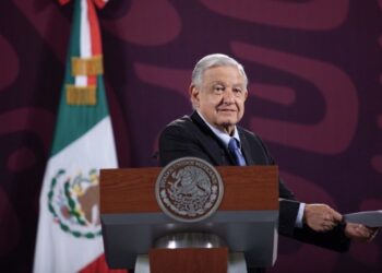 Descarta AMLO diferencias con Claudia Sheinbaum por reforma judicial