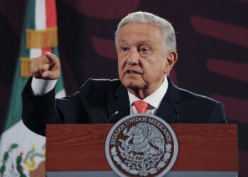 No somos extremistas queremos que en México haya auténtica democracia, señala AMLO