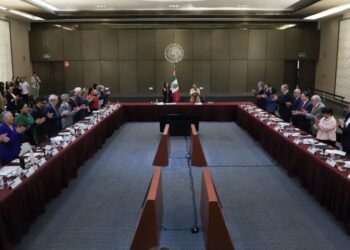 Gabinete saliente y de Claudia Sheinbaum inician proceso de "transición inédito"