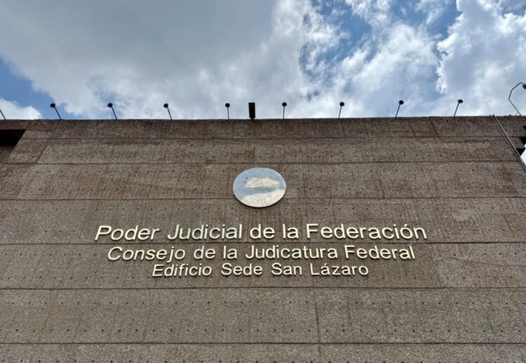 Oposición a reforma es porque el Poder Judicial está "al servicio de minorías", asegura AMLO