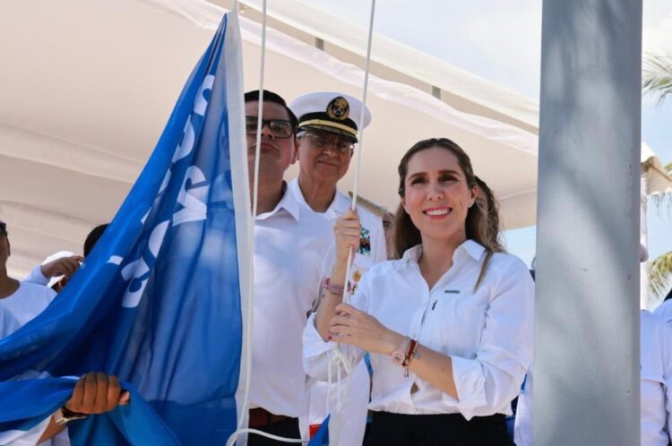Refrendan playas de Isla Mujeres por tercer año consecutivo el distintivo Blue Flag