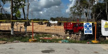 Incendio controlado y suspensión de obra de CADU en Playa del Carmen