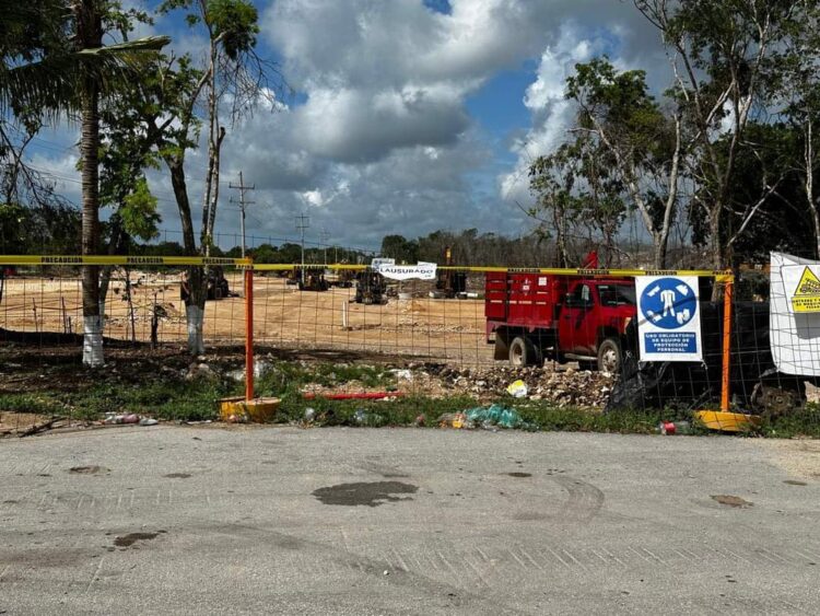 Incendio controlado y suspensión de obra de CADU en Playa del Carmen