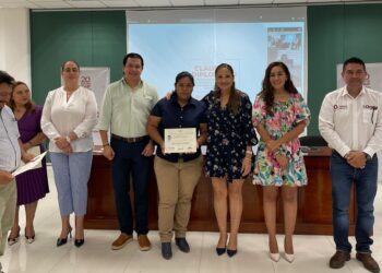 Profesionalizan servicio público en Puerto Morelos por medio de la capacitación