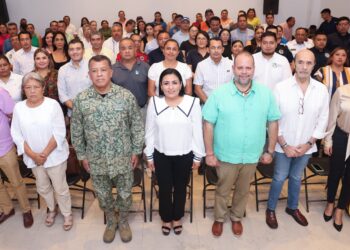 Imparten conferencia sobre seguridad nacional a servidores públicos de Puerto Morelos