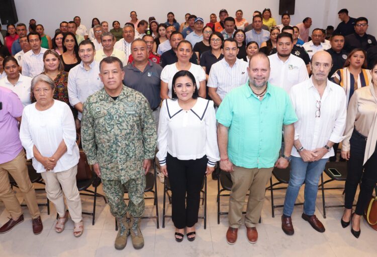 Imparten conferencia sobre seguridad nacional a servidores públicos de Puerto Morelos