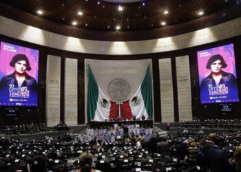 PVEM cede a 15 diputados para que Morena obtenga mayoría absoluta