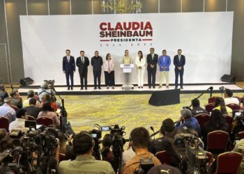 Una obra prioritaria por cada entidad, plantea Claudia Sheinbaum a gobernadores