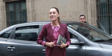 Claudia Sheinbaum continúa revisión del presupuesto para próximo año