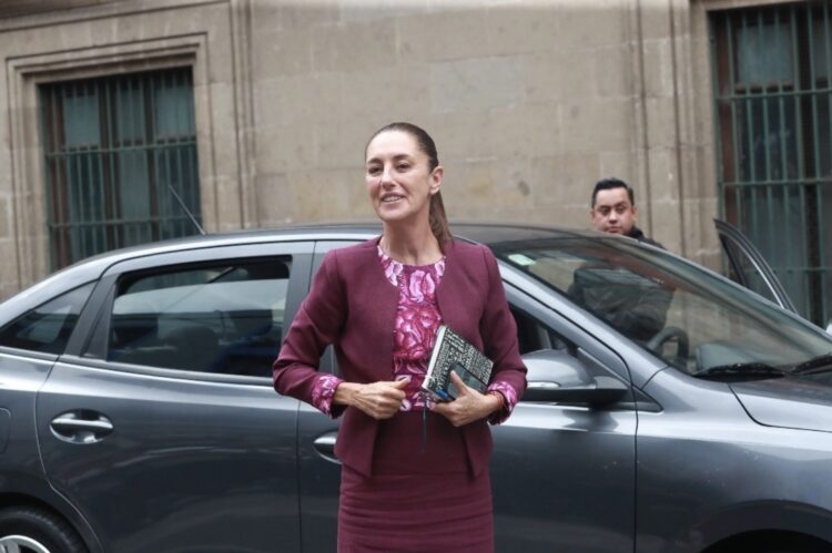 Claudia Sheinbaum continúa revisión del presupuesto para próximo año