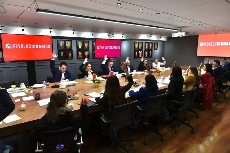 Rechaza PRI incorporar a Beltrones en su bancada en el Senado