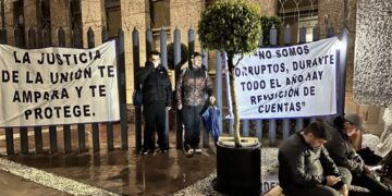 Inician trabajadores suspensión indefinida de labores en el Poder Judicial
