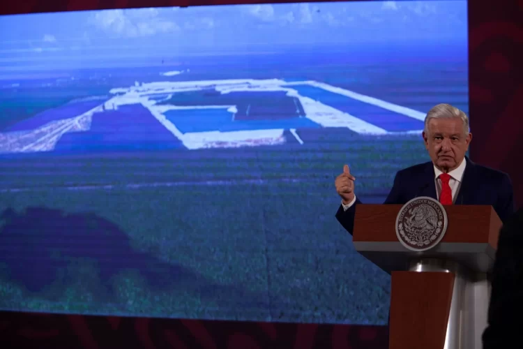 Decreta AMLO área natural protegida terrenos de Calica; trasnacional anuncia batalla legal