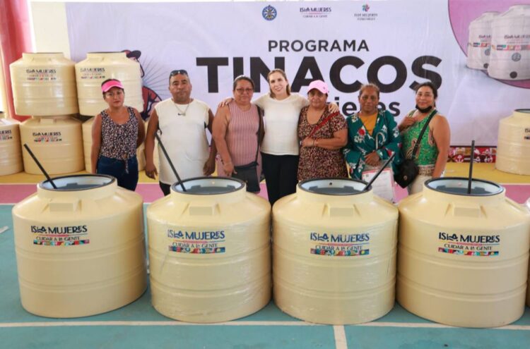 Transforma Atenea Gómez a Isla Mujeres con humanismo a través de programas sociales