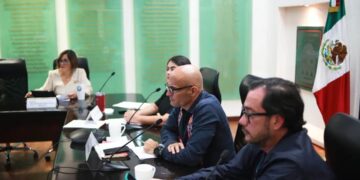 Hugo Alday celebra aprobación de la Ley de Juicio Político en Quintana Roo