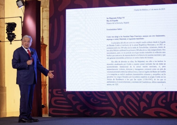 AMLO reitera respaldo a Claudia Sheinbaum sobre no invitar al rey Felipe VI