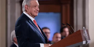 Han sido sancionados 15 mil 461 funcionarios del gobierno federal, asegura AMLO