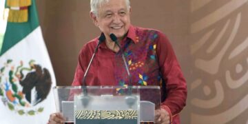 AMLO destaca proyectos asociados al Tren Maya en gira por Quintana Roo